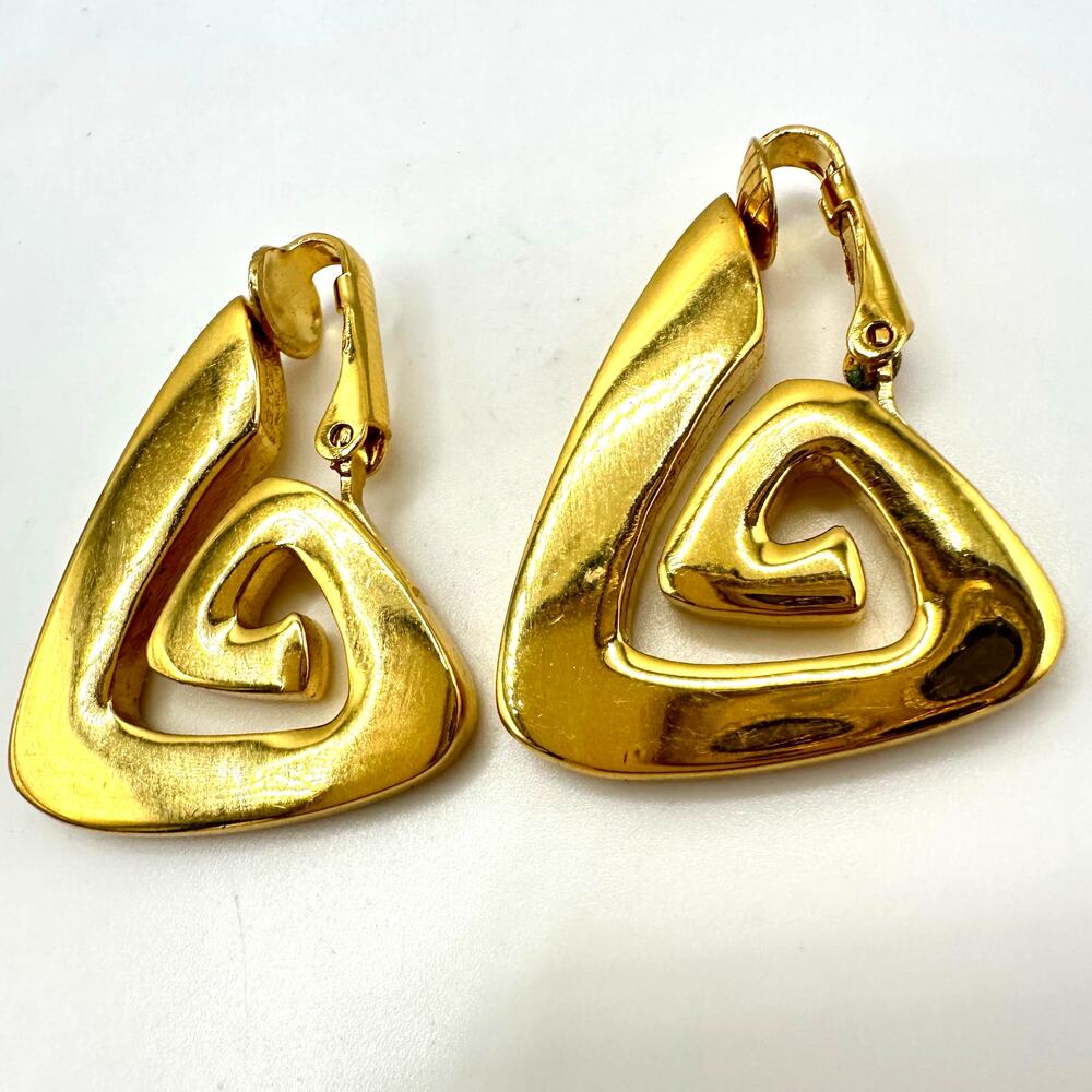 Givenchy vintage 1990s gold plated triangle funky swirled clip on earrings